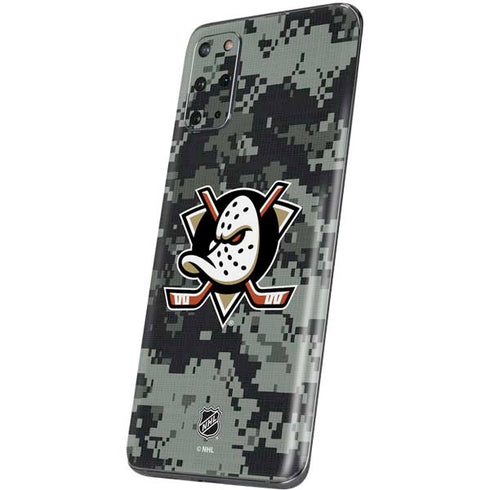 NHL Anaheim Ducks Camo Galaxy S20 Plus Skin
